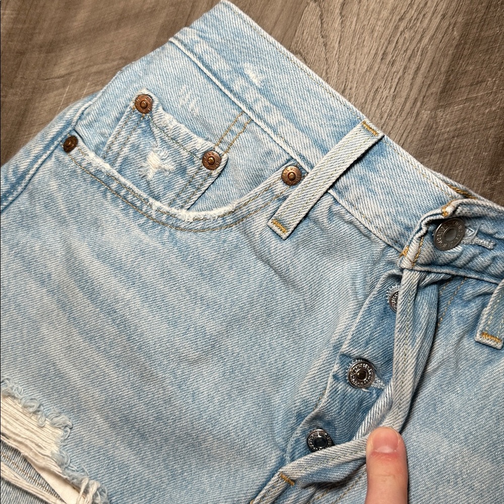 Levi's 501 Cut Off Distressed Denim Shorts - 23 - Picture 4 of 6